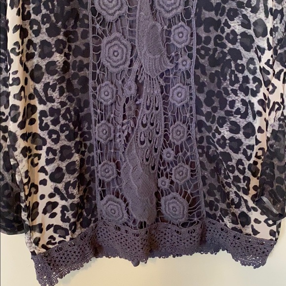 Leopard top - Picture 3 of 4